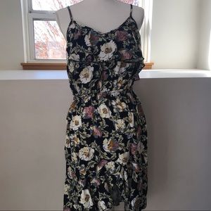 NWT🏷 Floral Xhileration Sun-Dress
